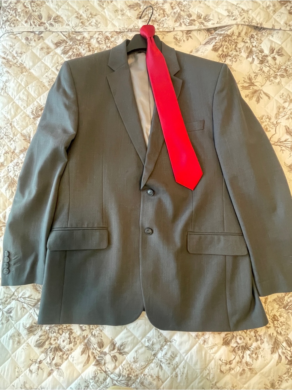 Haggar Men's Dark Gray Two-Button Suit Jacket with Red Tie Accent